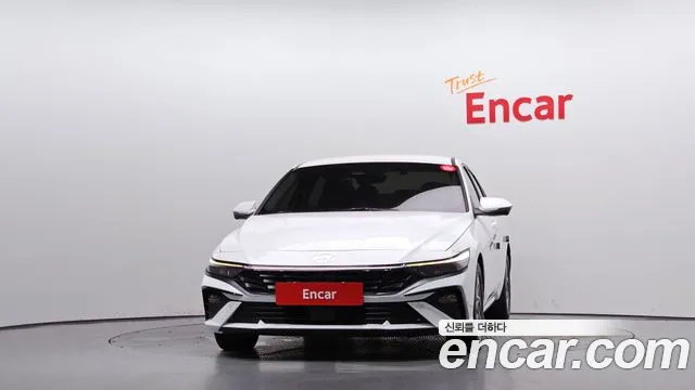 Hyundai Avante — Фото автомобиля 3
