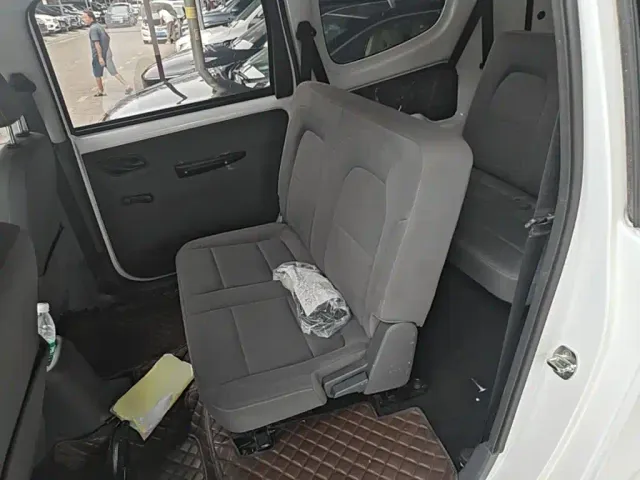Wuling Hongguang — Фото автомобиля 16