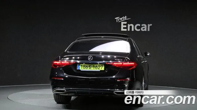 Mercedes-Benz S-Class — Фото автомобиля 3