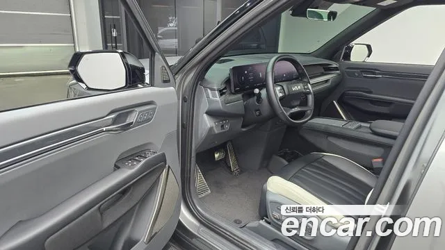 Kia EV9 — Фото автомобиля 10