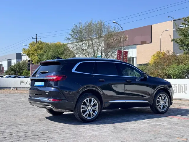 Buick Enclave — Фото автомобиля 5