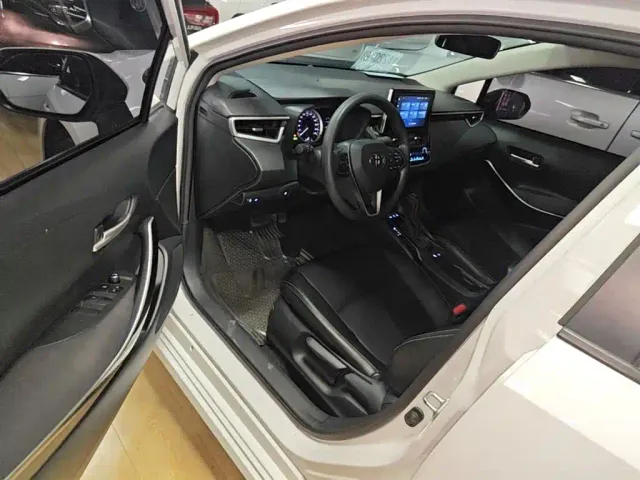 Toyota Corolla — Фото автомобиля 15
