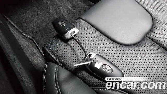 Hyundai Santafe Новый Santa Fe Дизель 2.2 4WD — Фото автомобиля 13