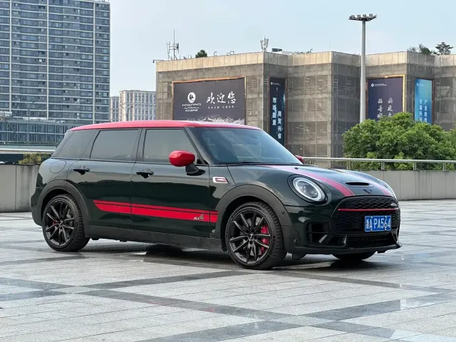 MINI JCW CLUBMAN — Фото автомобиля 3