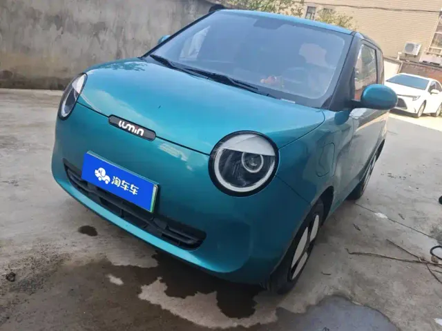 Фотография автомобиля — Changan Lumin