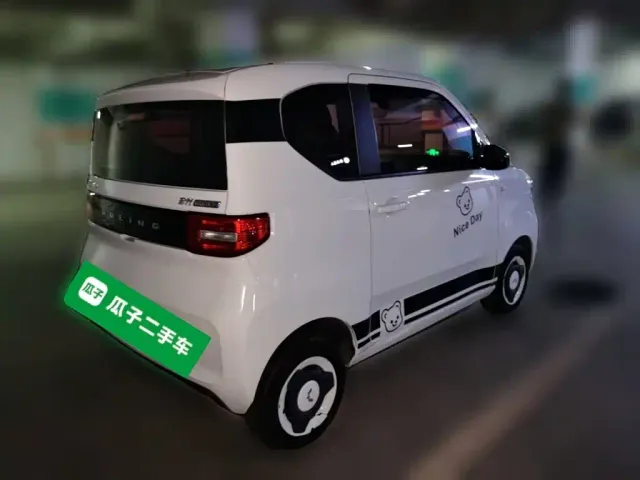 Wuling Hongguang Mini EV — Фото автомобиля 6