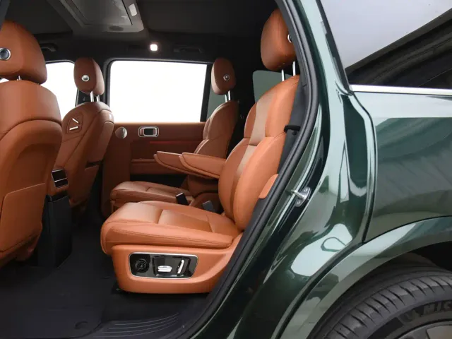 Li Auto L9 — Фото автомобиля 7