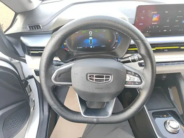 Geely Geometry EX3 Kung Fu Bull — Фото автомобиля 10