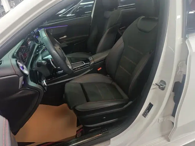 Mercedes-Benz A-Class — Фото автомобиля 14
