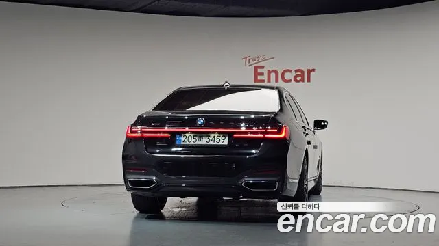 BMW 7 Series — Фото автомобиля 4