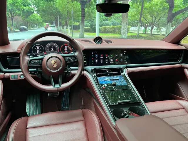 Porsche Panamera — Фото автомобиля 13