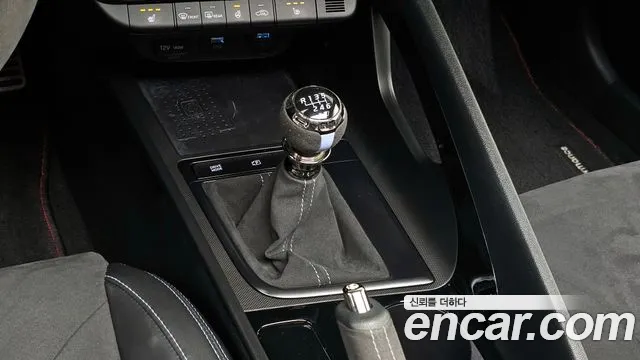 Hyundai AVANTE — Фото автомобиля 3