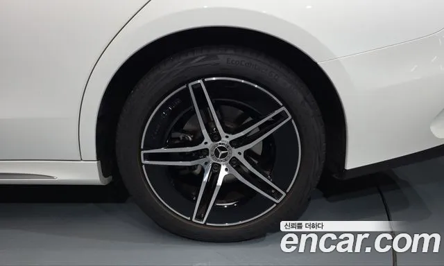 Mercedes-Benz E-Class W214 — Фото автомобиля 6