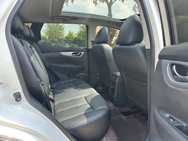Nissan Qashqai — Фото автомобиля 10