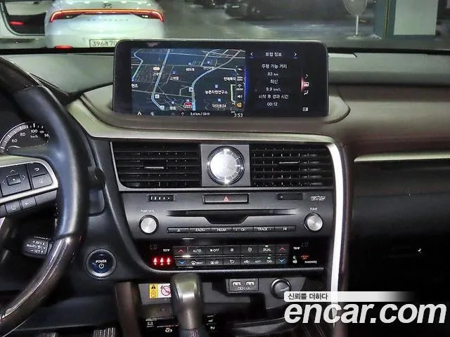 Lexus RX — Фото автомобиля 11
