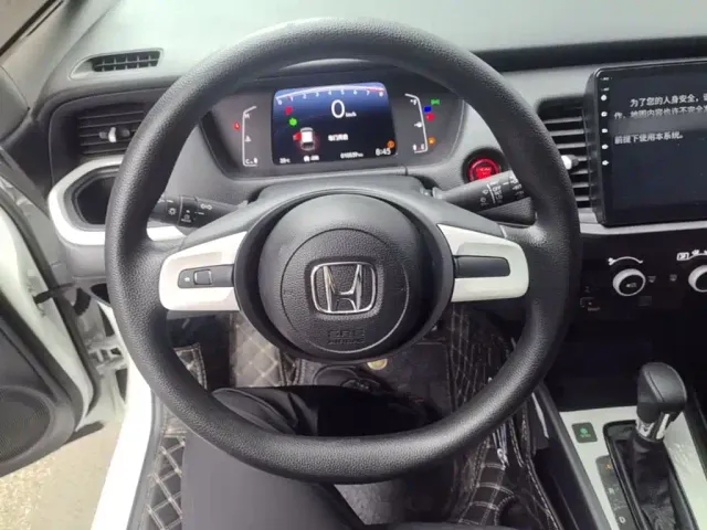 Honda Fit — Фото автомобиля 10