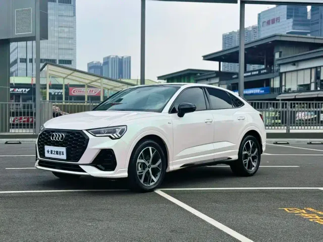 Фотография автомобиля — Audi Q3 Sportback