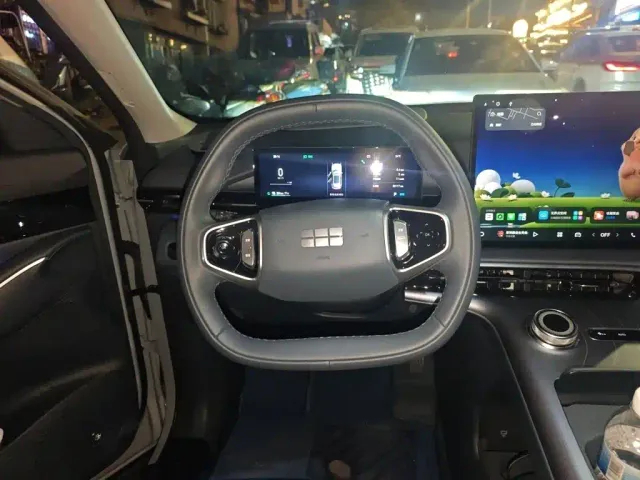 Geely Galaxy E5 — Фото автомобиля 2