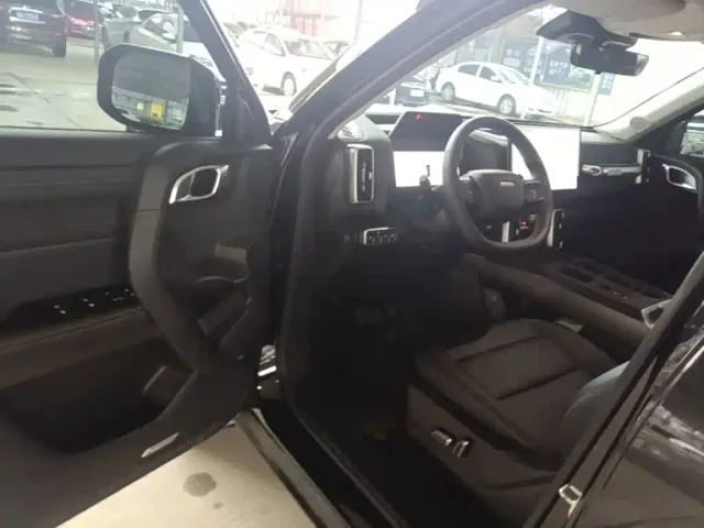 Haval Big Dog — Фото автомобиля 15