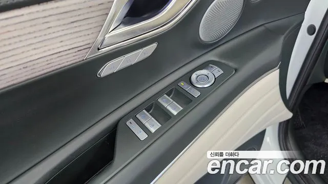 Genesis GV80 — Фото автомобиля 30