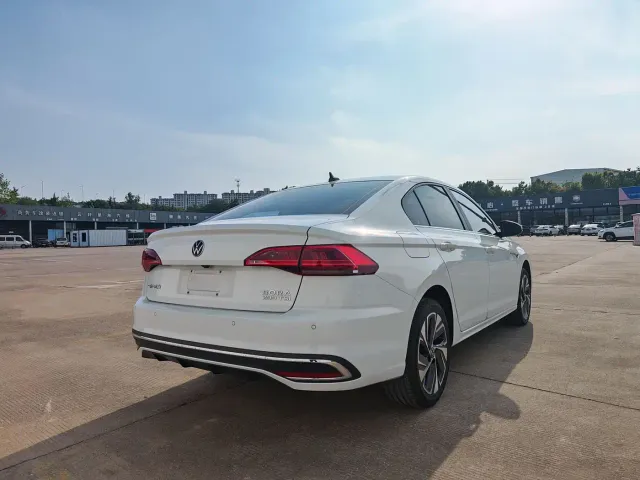 Volkswagen Bora — Фото автомобиля 13