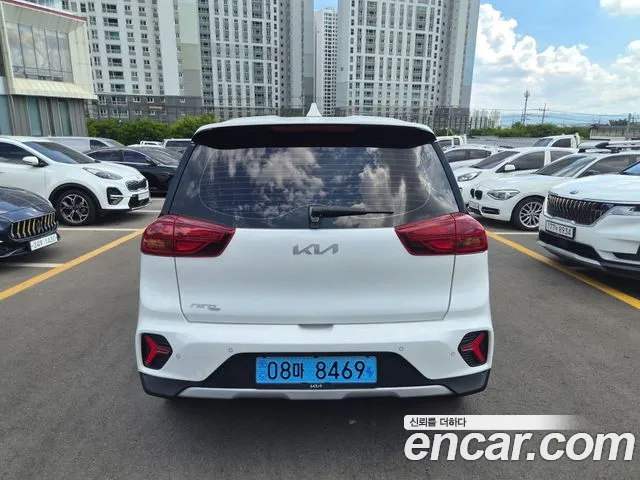 Kia Niro Niro Plus Air (Такси) — Фото автомобиля 5