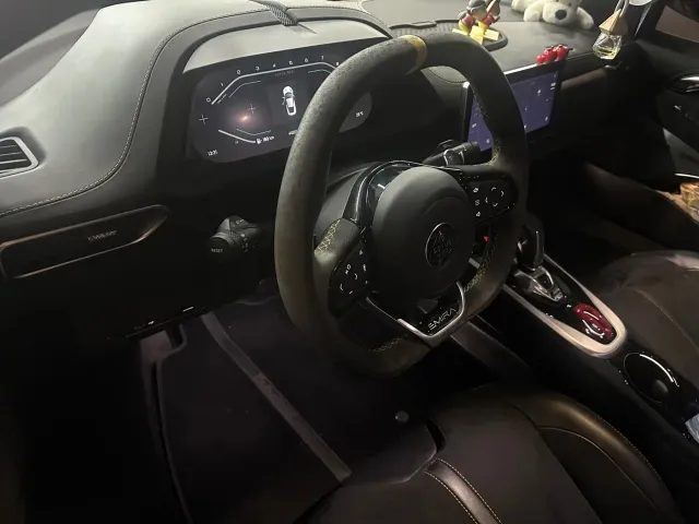 Lotus Cars EMIRA 2021 2.0T DCT First Edition — Фото автомобиля 10