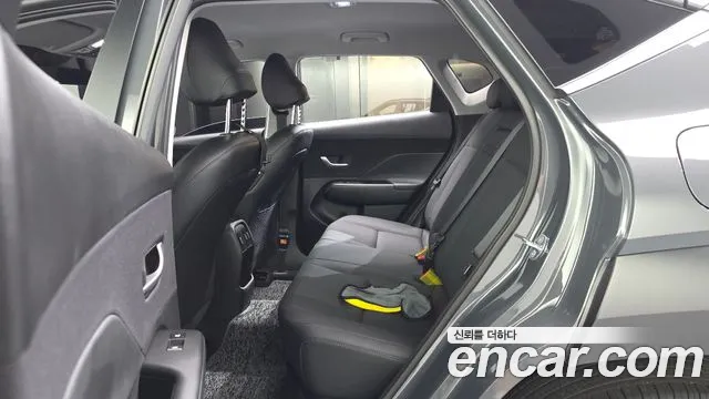 Hyundai Kona Kona (SX2) Бензин 1.6 турбо 2WD — Фото автомобиля 25
