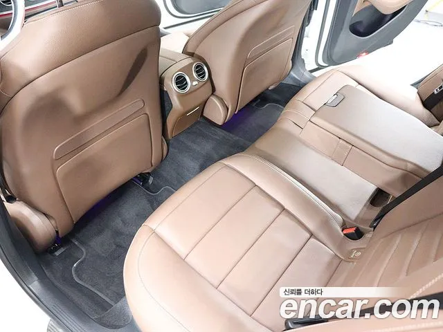Mercedes-Benz E-Class — Фото автомобиля 15
