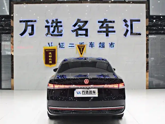 Volkswagen Passat — Фото автомобиля 14