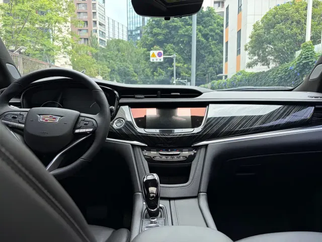 Cadillac XT6 — Фото автомобиля 18