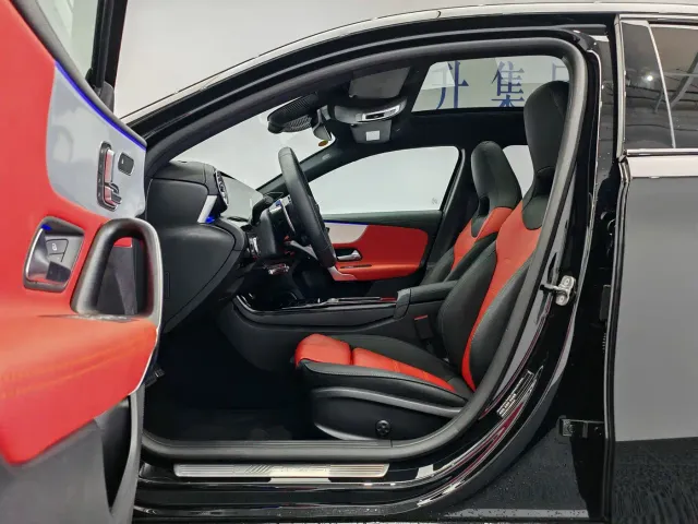 Mercedes-Benz A-Class AMG — Фото автомобиля 11