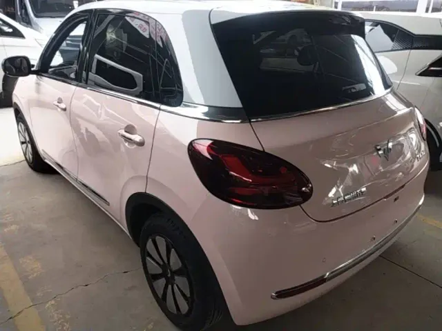 Wuling Bingo — Фото автомобиля 4
