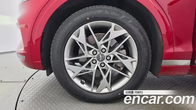 Genesis GV70 2.5T Бензин AWD — Фото автомобиля 5