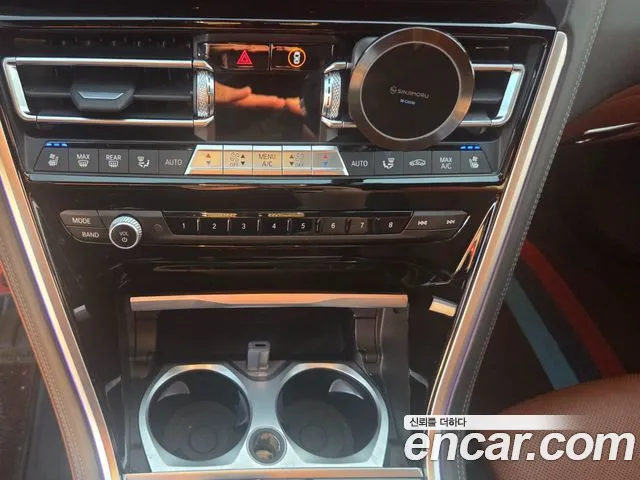 BMW 8 Series G15 — Фото автомобиля 7