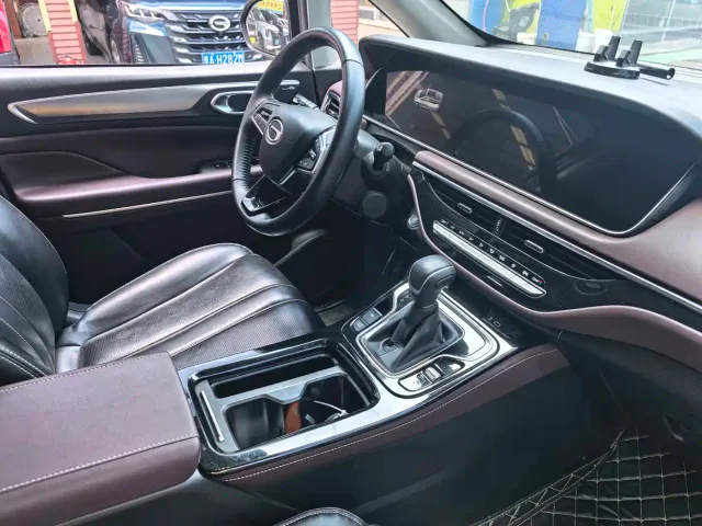 GAC Trumpchi M6 — Фото автомобиля 16