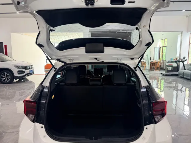Toyota YARiS L Zhi Xuan — Фото автомобиля 16