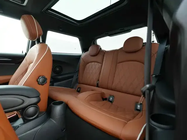 MINI MINI 2023 Facelift 2.0T COOPER S Artist — Фото автомобиля 16