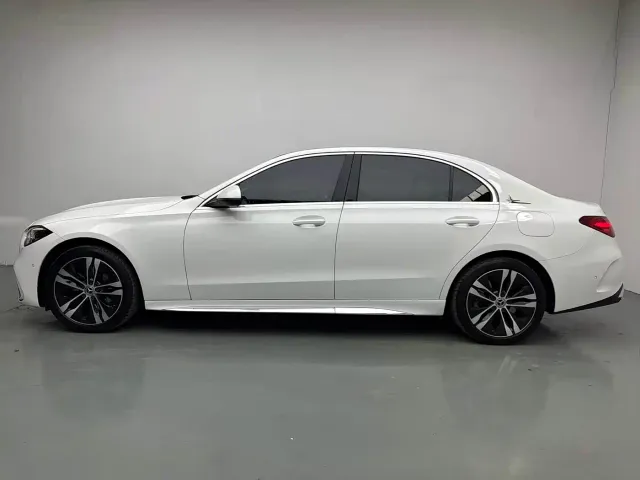 Mercedes-Benz C-Class — Фото автомобиля 3