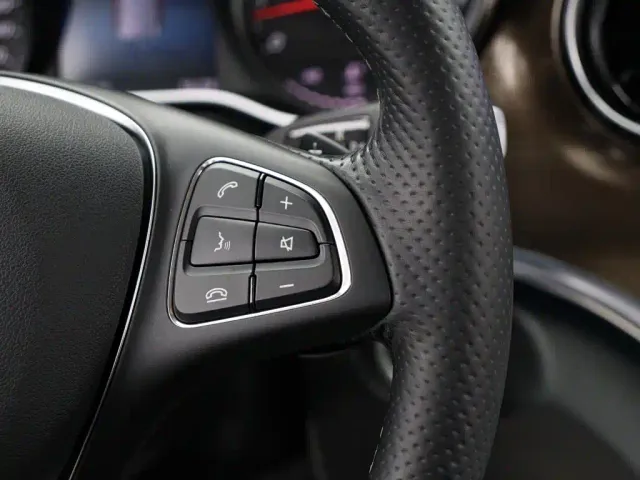 Mercedes-Benz V-Class — Фото автомобиля 19
