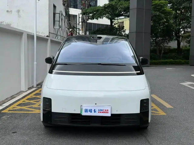 Li Auto MEGA — Фото автомобиля 2