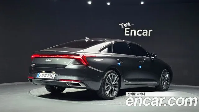 Kia K8 — Фото автомобиля 2