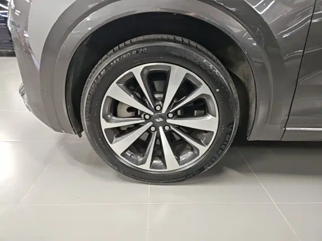 Li Auto ONE — Фото автомобиля 22