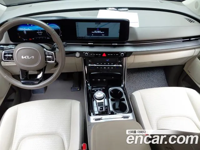 Kia Carnival Generation 4 — Фото автомобиля 10