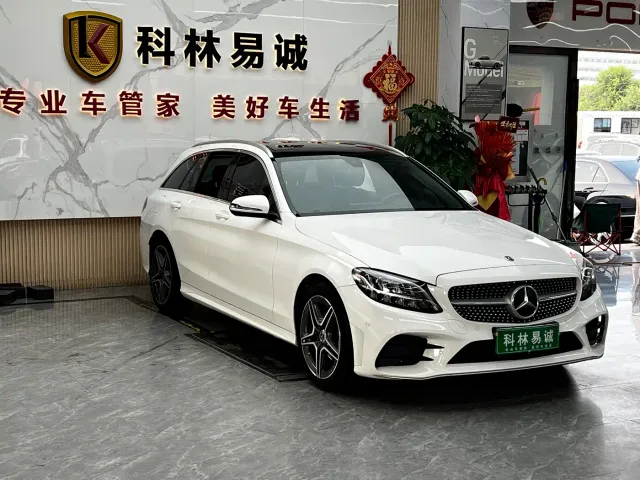 Mercedes-Benz C-Class — Фото автомобиля 3
