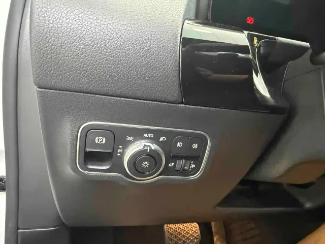 Mercedes-Benz GLA-Class — Фото автомобиля 10