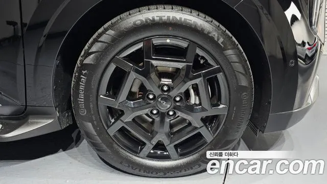 Kia Canival Новый Carnival 4 поколение Бензин 7 мест X Line — Фото автомобиля 16