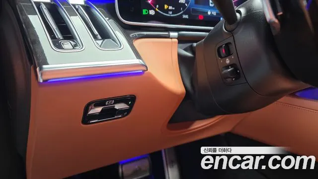 Mercedes-Benz S-Class — Фото автомобиля 16