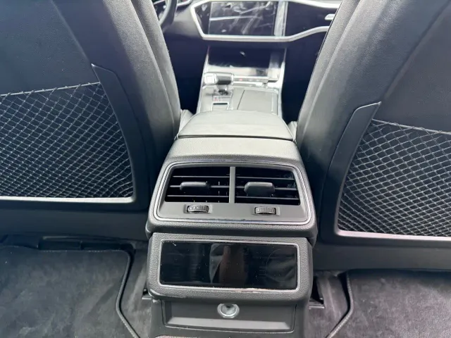 Audi A6L — Фото автомобиля 11