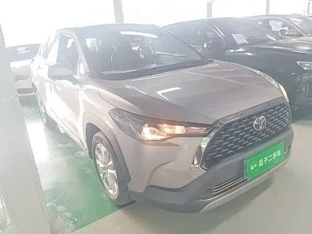 Toyota Corolla Cross — Фото автомобиля 3